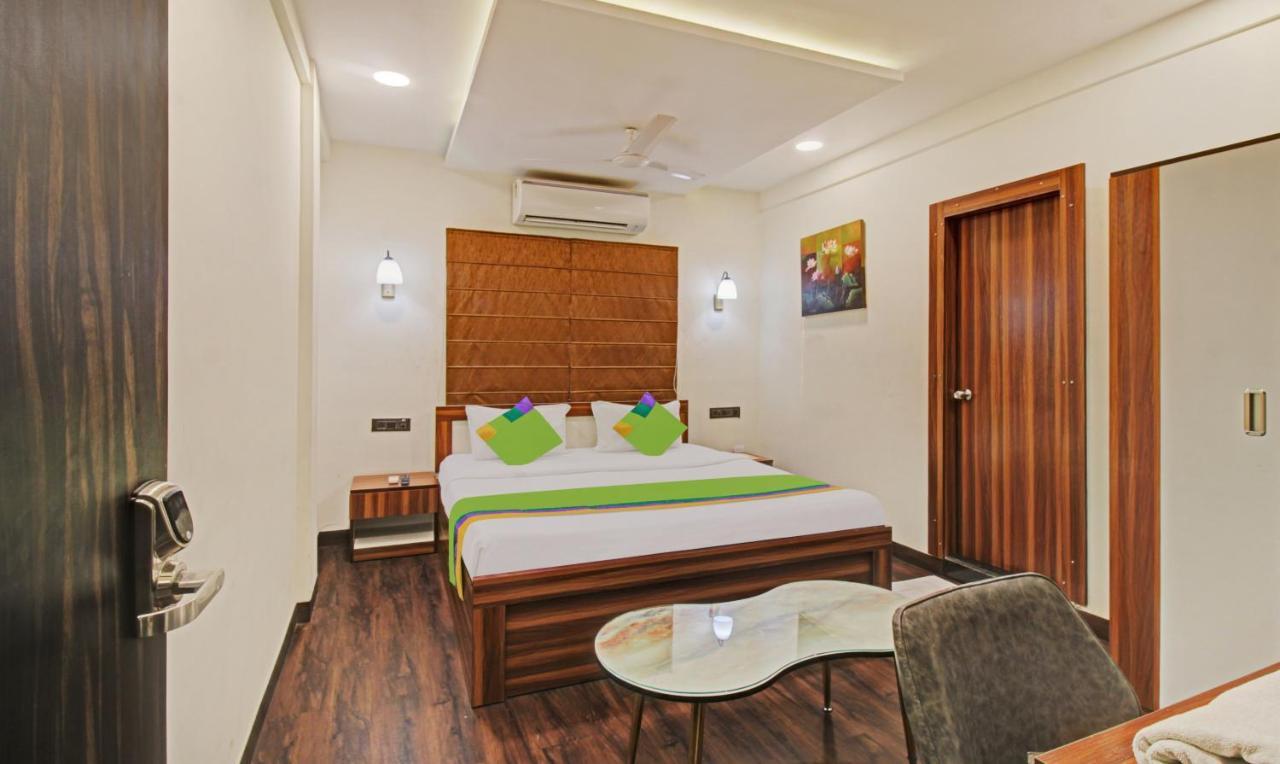 Treebo The Boss Hotel Rāipur Kültér fotó