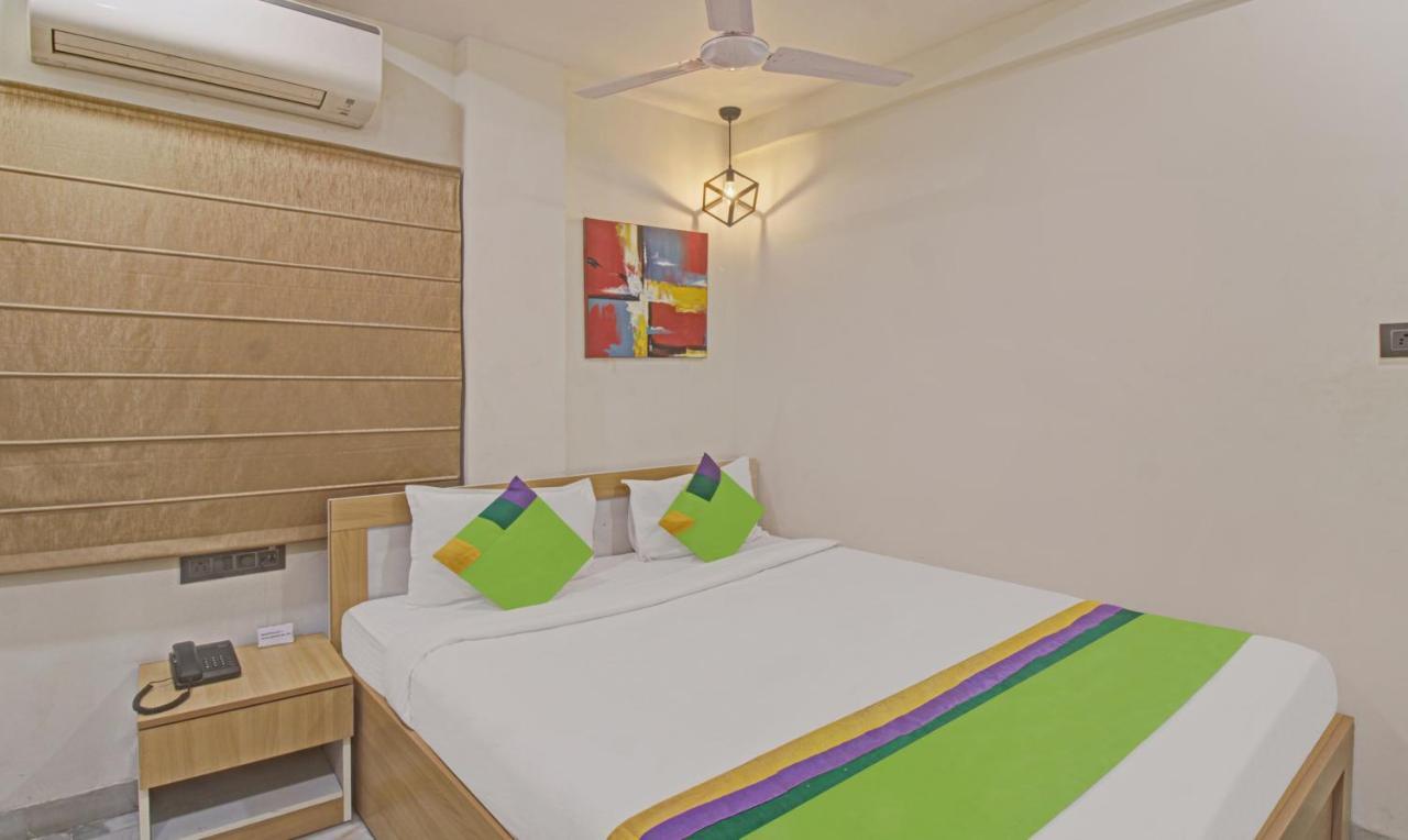Treebo The Boss Hotel Rāipur Kültér fotó