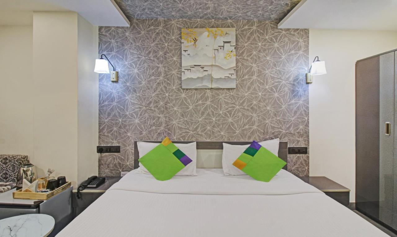 Treebo The Boss Hotel Rāipur Kültér fotó