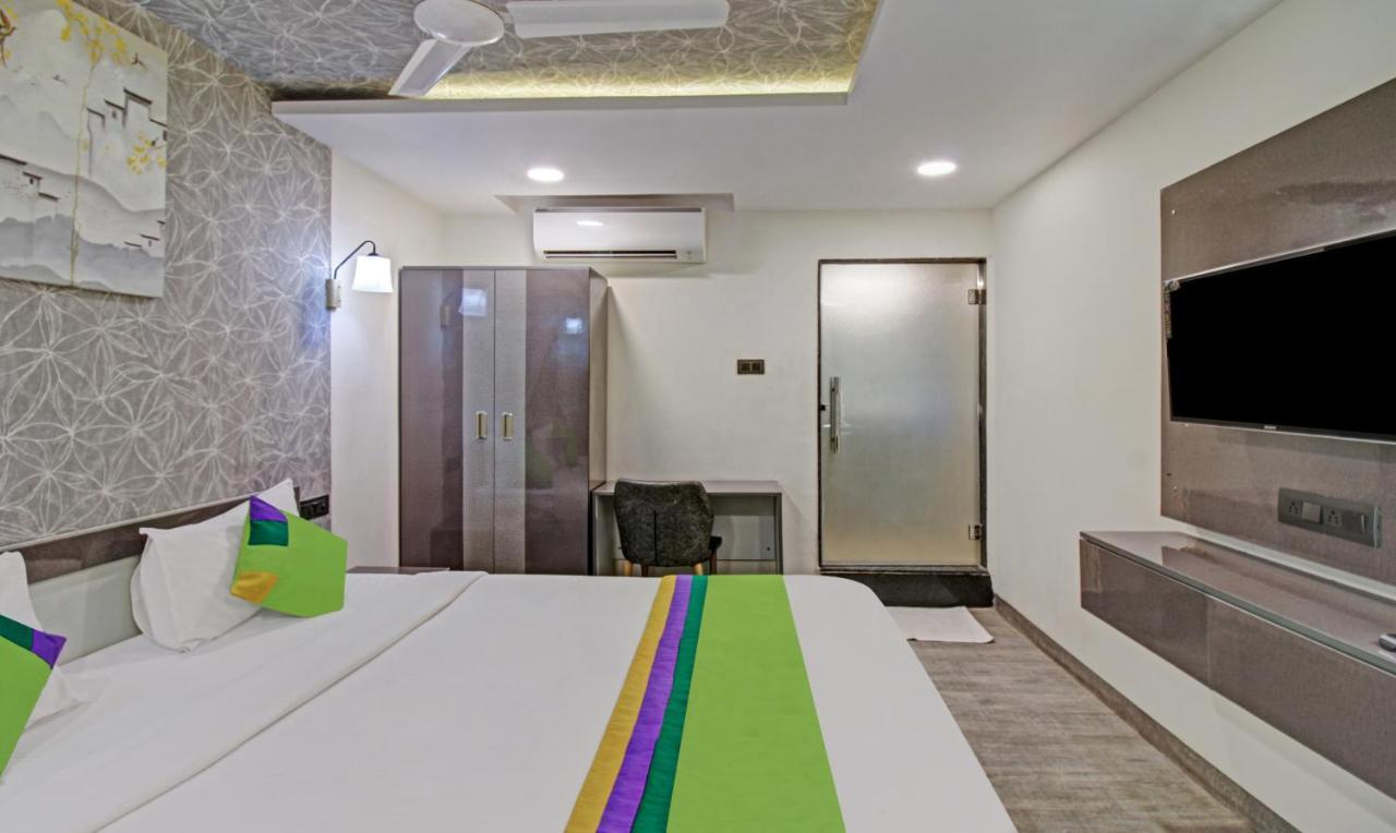 Treebo The Boss Hotel Rāipur Kültér fotó