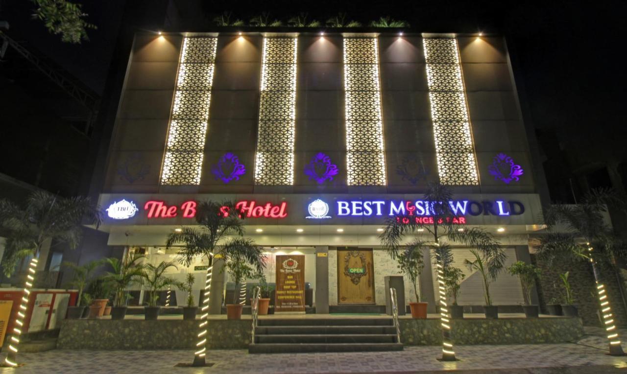 Treebo The Boss Hotel Rāipur Kültér fotó