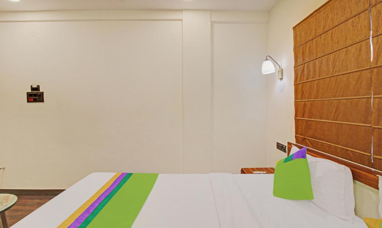 Treebo The Boss Hotel Rāipur Kültér fotó